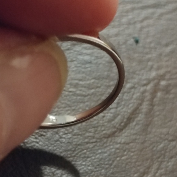 **SOLD** Morganite gemstone on silver stamped ring - Picture 3 of 5